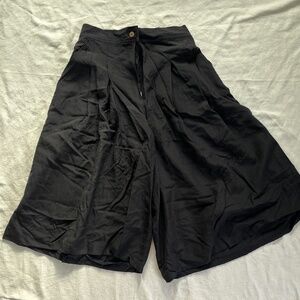 Black Vintage Bermuda Shorts — M — Italian Vintage